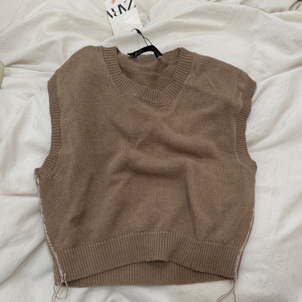 Zara Taupe Knit Sleeveless Crewneck Sweater Vest
